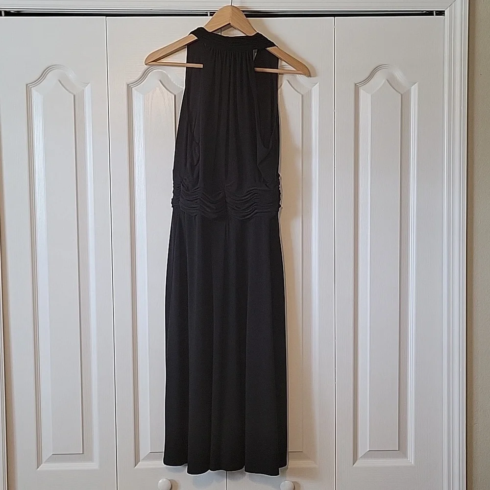 Jones New York Black Maxi Dress Size 12 Sleeveless Ruched Stretch Evening Work - Picture 4 of 4